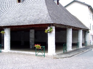 Place du village de Campan